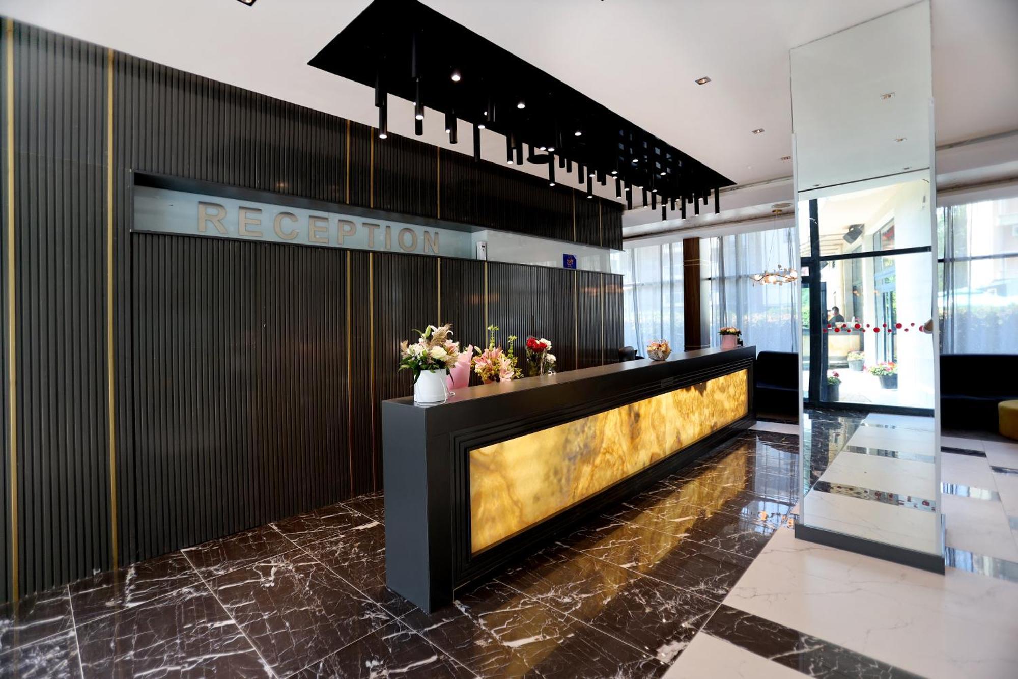Riviera Blue Hotel ซันนีบีช ภายนอก รูปภาพ