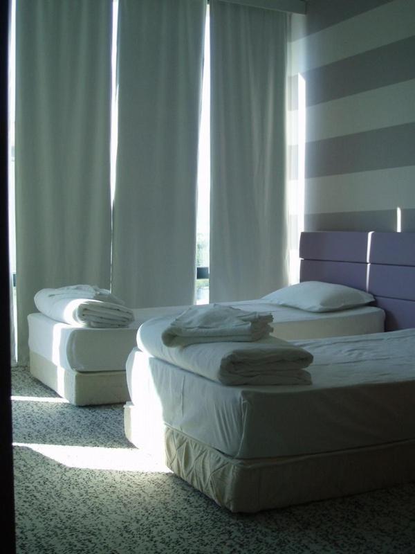 Riviera Blue Hotel ซันนีบีช ภายนอก รูปภาพ