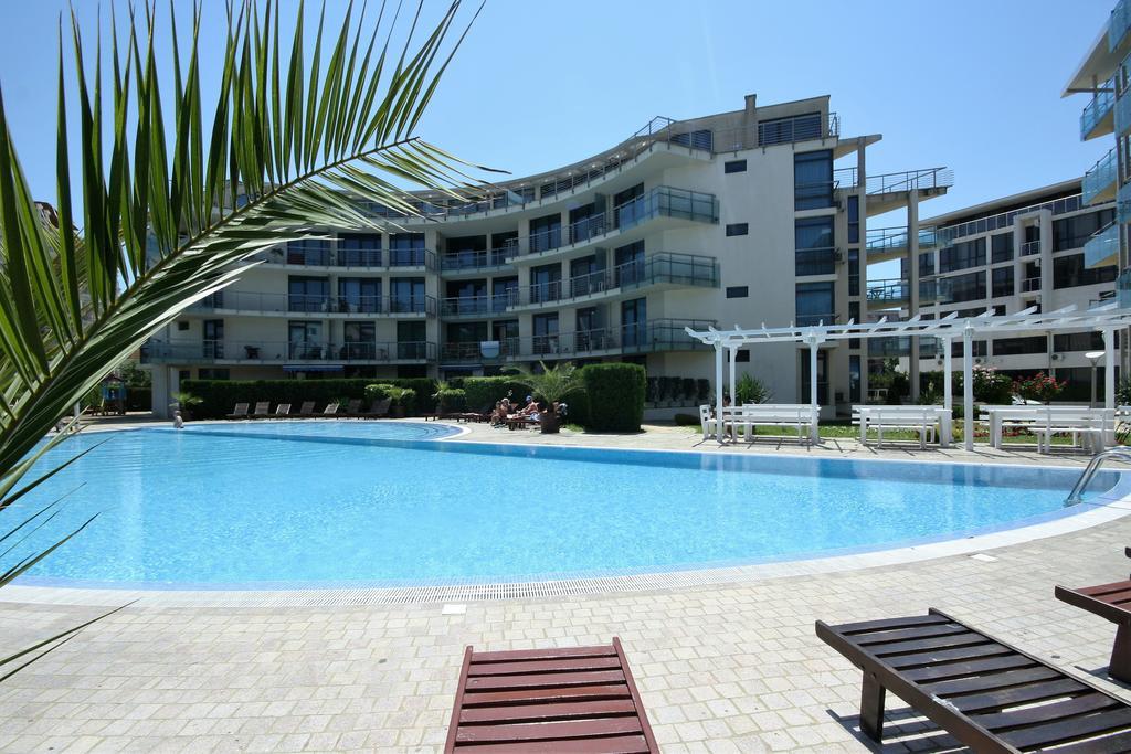 Riviera Blue Hotel ซันนีบีช ภายนอก รูปภาพ