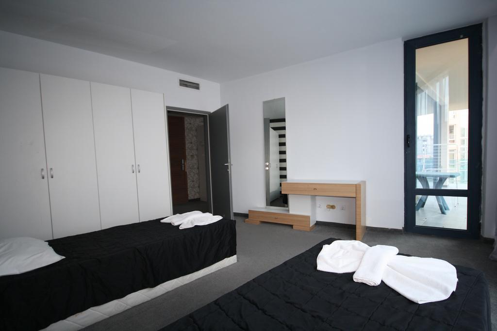 Riviera Blue Hotel ซันนีบีช ภายนอก รูปภาพ