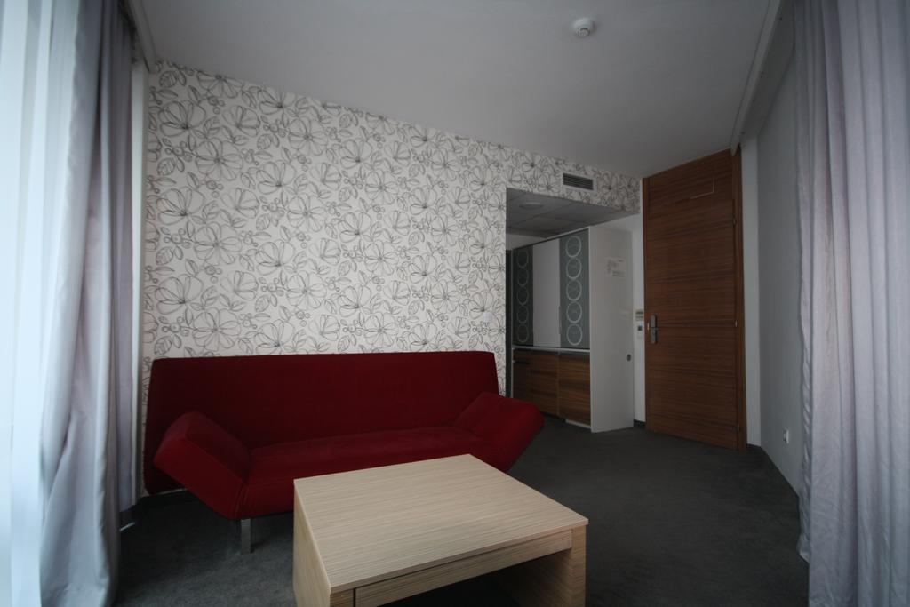 Riviera Blue Hotel ซันนีบีช ภายนอก รูปภาพ